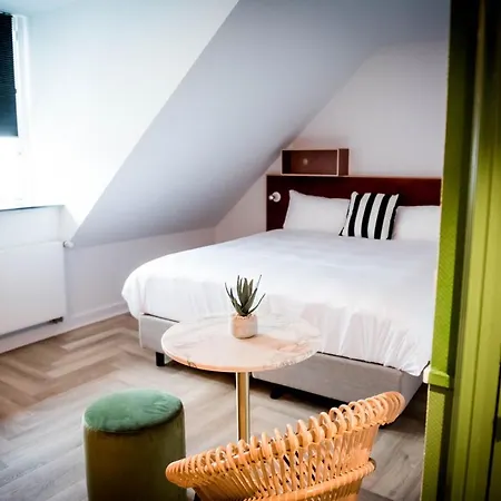 Hotel Fitz Roy Urban Hotel, Bar And Garden 4*